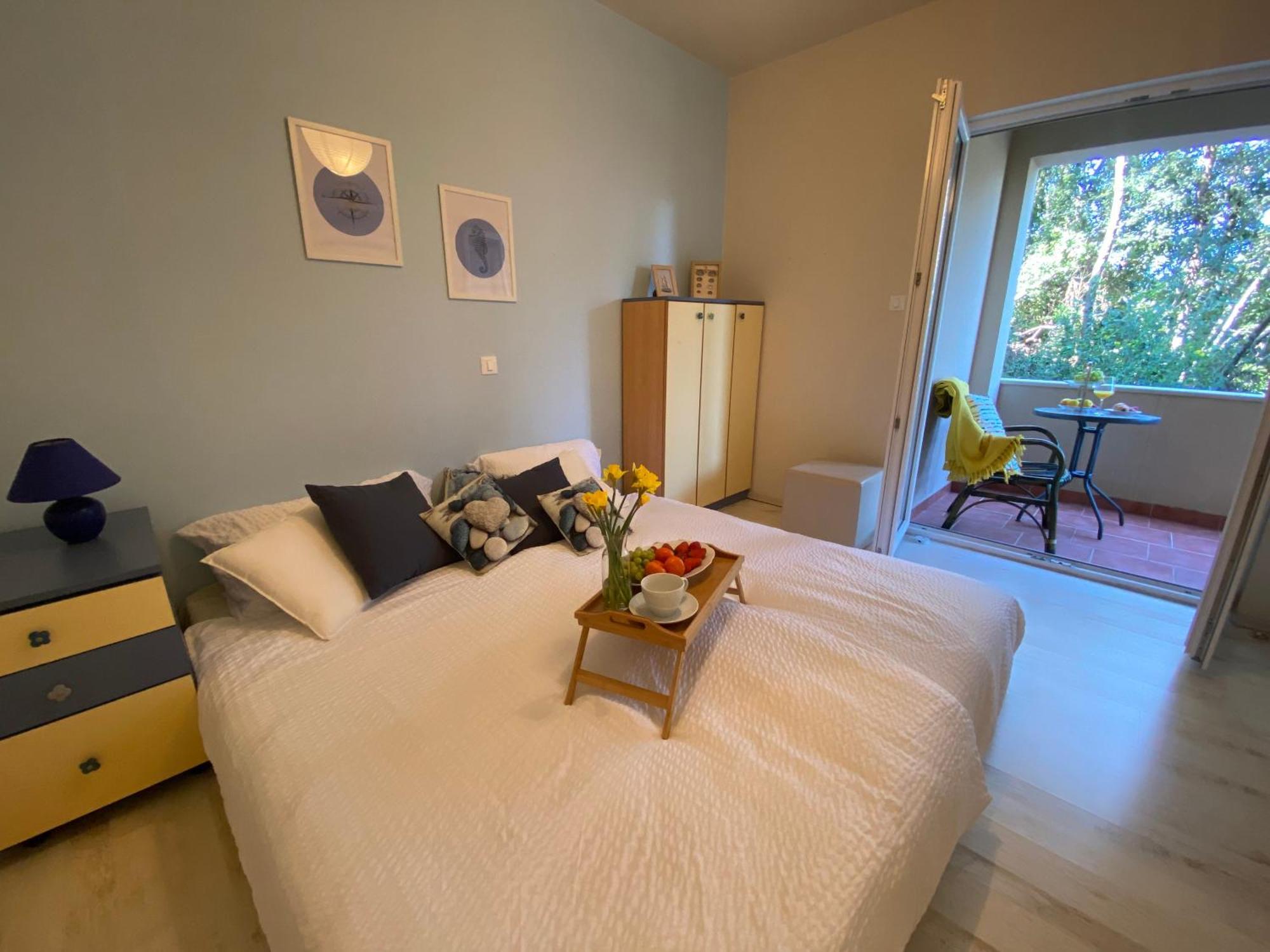 Apartments Eva Savar Екстериор снимка
