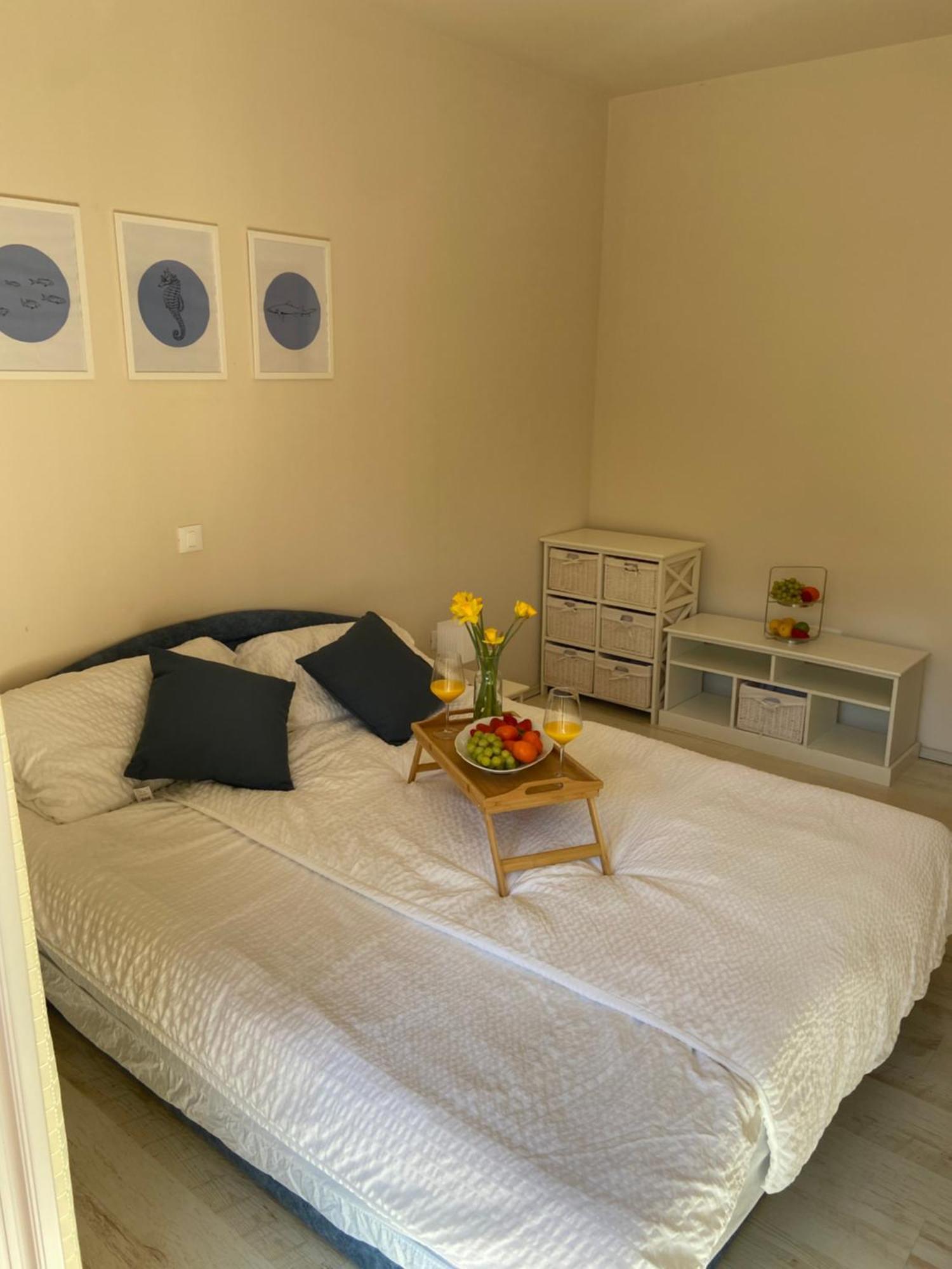 Apartments Eva Savar Екстериор снимка